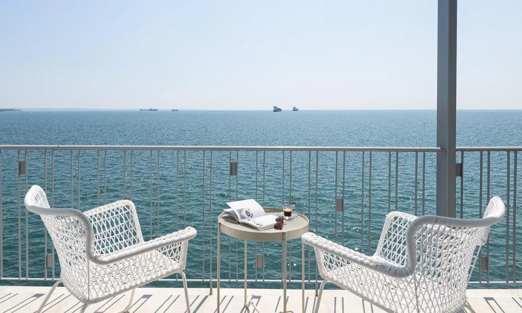 Primavera Seafront Apt By Halu! Next To White Tower Thessaloniki 0*,