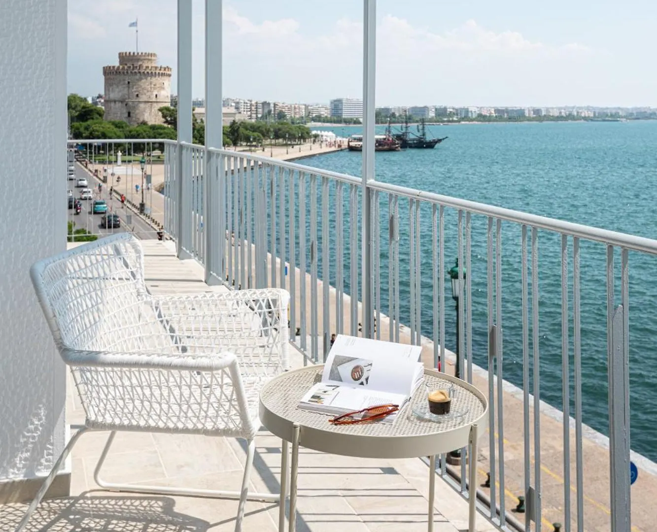 Primavera Seafront Apt By Halu! Next To White Tower Thessaloniki